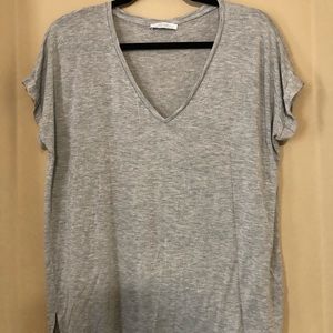 Cheapest price !!Zara Trafaluc Vneck shirt